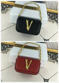 Picture of Versace Lady Handbags _SKUfw85735308fw